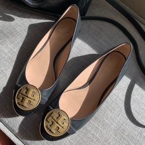 Tory Burch Black Flats Size 6